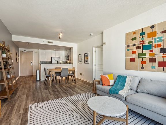 5th image of 388 Beale St Unit 11447