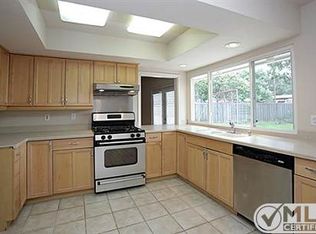 13010 Pennystone Dr, Farmers Branch, TX 75244