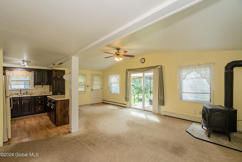 3rd image of 63 Gilbert Road