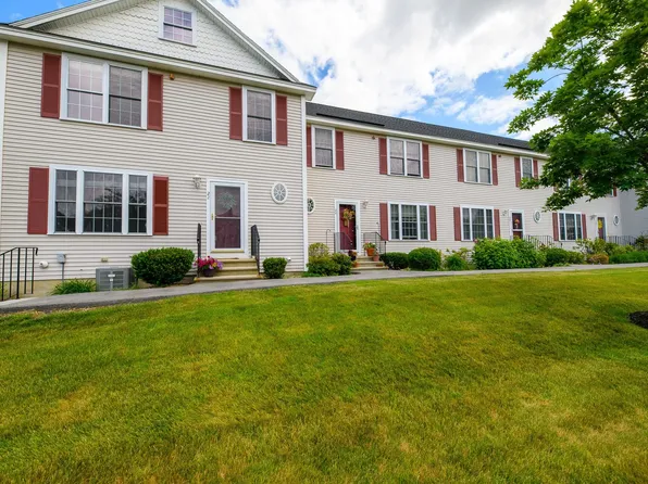 22 Footbridge Lane, Dover, NH 03820