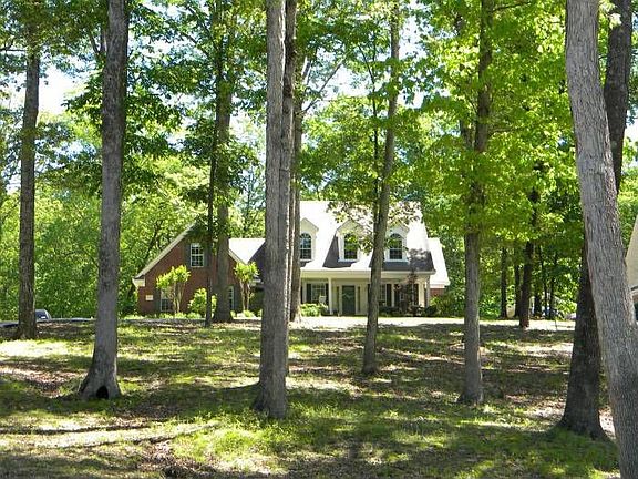 5th image of 2412 Oak Creek Dr