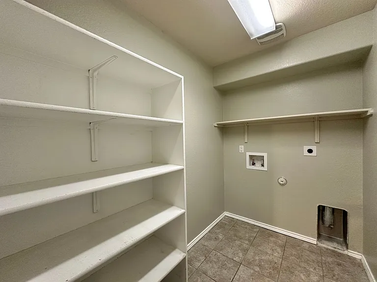 3312 Lorne Dr — Photo 31