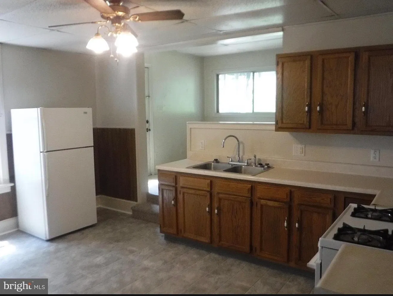 2 bed, 1250 sqft, $1,350 — Photo 4
