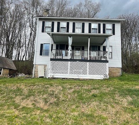 2nd image of 351 Thorn Run Rd