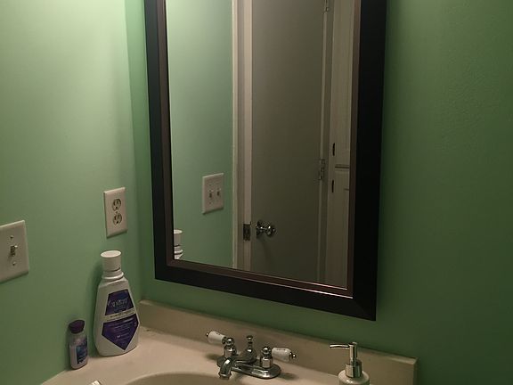 4th image of 2315 Amberwood Dr