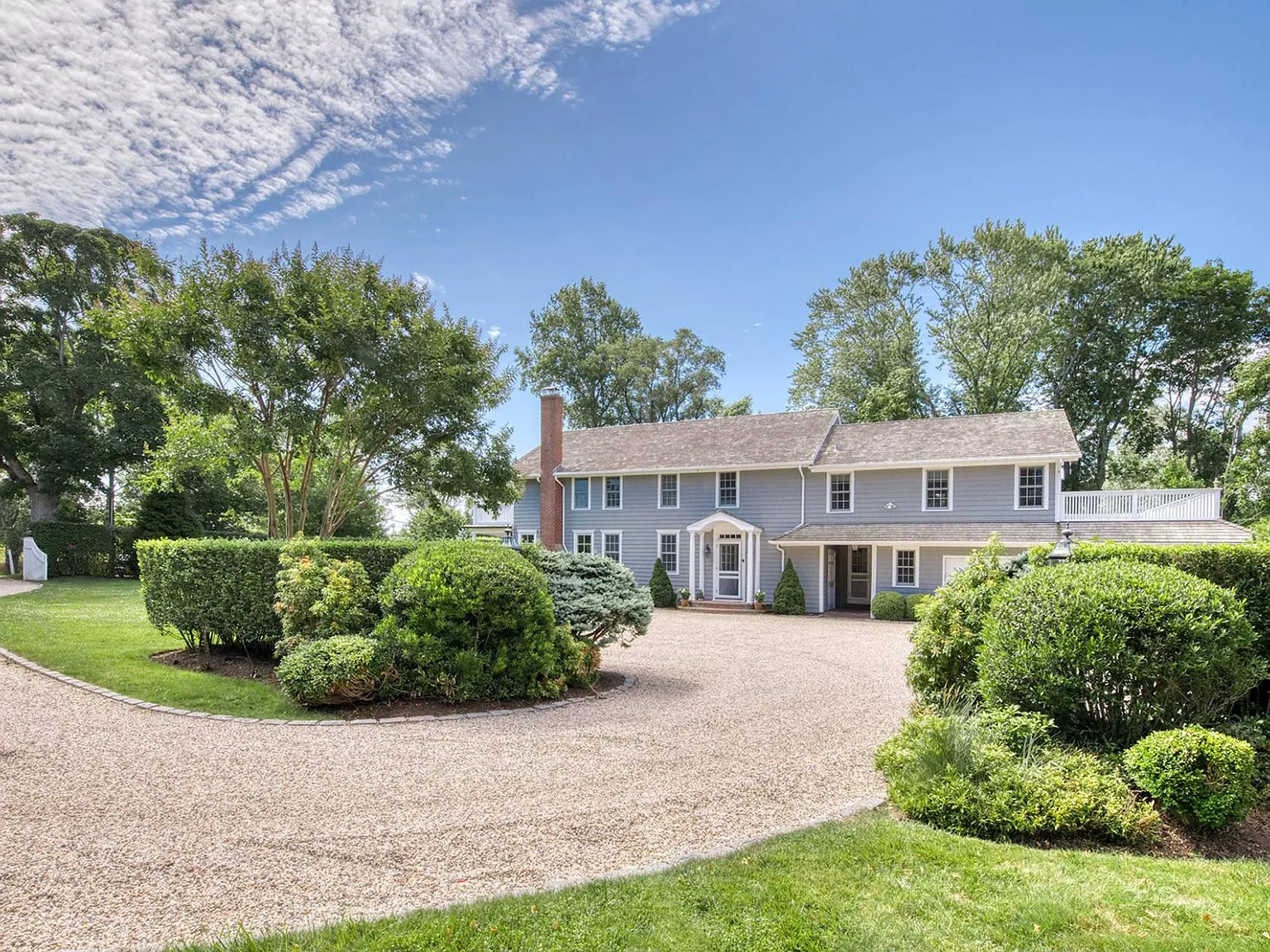 Summer On Ocean Road Bridgehampton — Photo 1