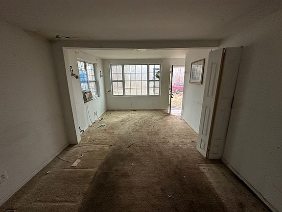 4th image of 5309 Cleveland Dr