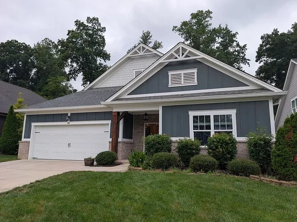 559 Deer Valley Dr, Hixson, TN 37343