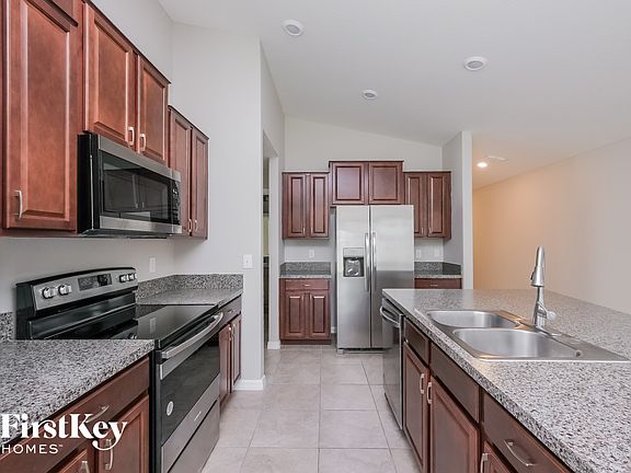 5th image of 14231 Covert Green Pl