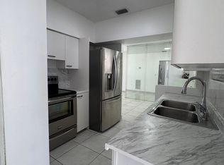 41 W 64th St, Hialeah, FL 33012