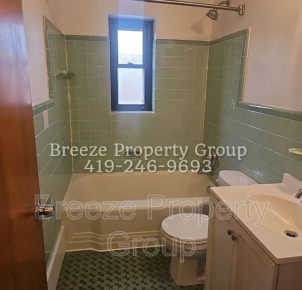 1919 Ottawa Dr #7 — Photo 3
