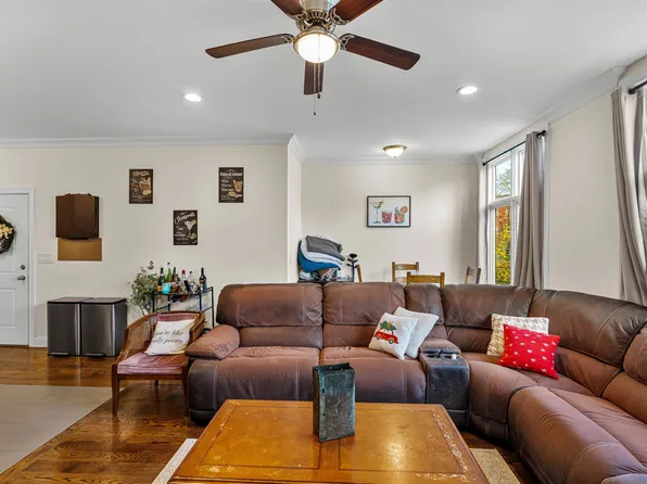 193 Halladay Street image 27 of 49