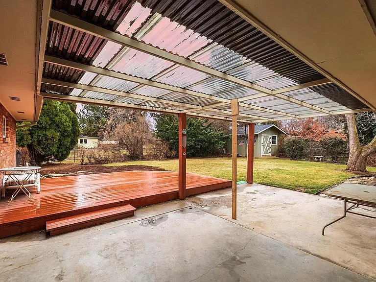 3411 W Hillcrest Dr — Photo 23