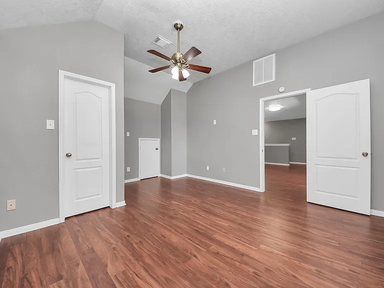 435 Leisure Dr — Photo 39