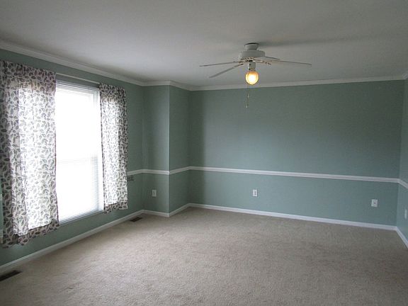 3rd image of 7726 Stockwell Dr