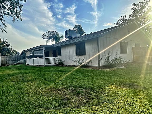 5th image of 570 Lemona St