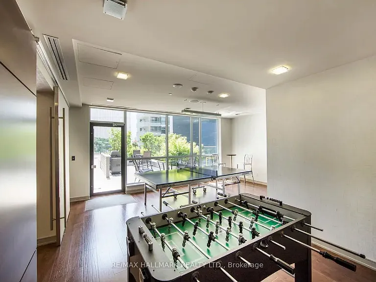 570 Bay St #706 — Photo 14