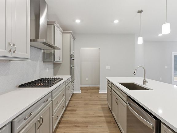 7th image of this home
