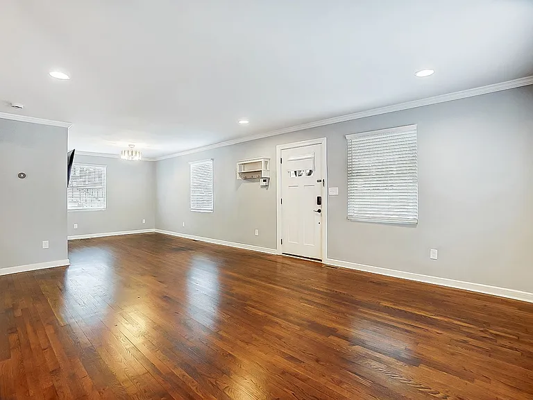 1724 Dunkirk Dr — Photo 7