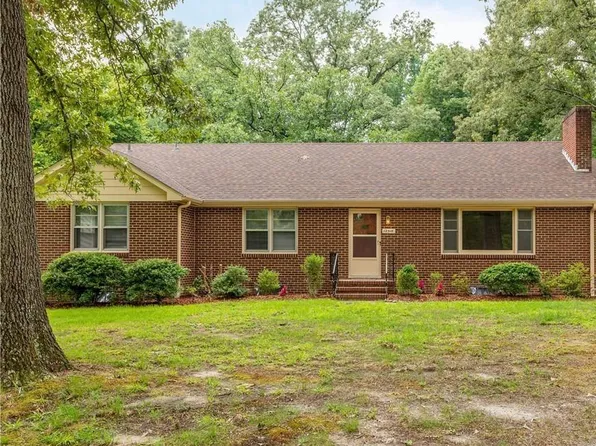 12516 Winfree St, Chester, VA 23831