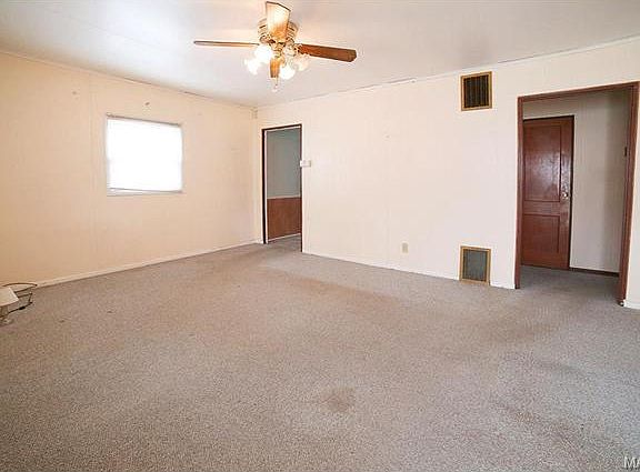 2nd image of 1568 Kraft St