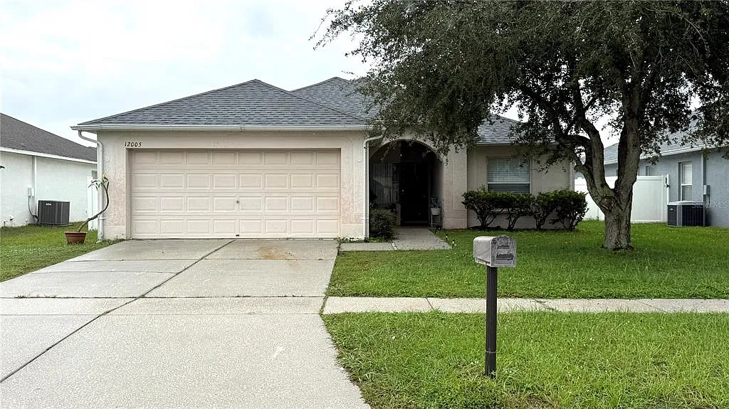 4 bed, 2.0 bath, 1544 sqft, $2,100 — Photo 4