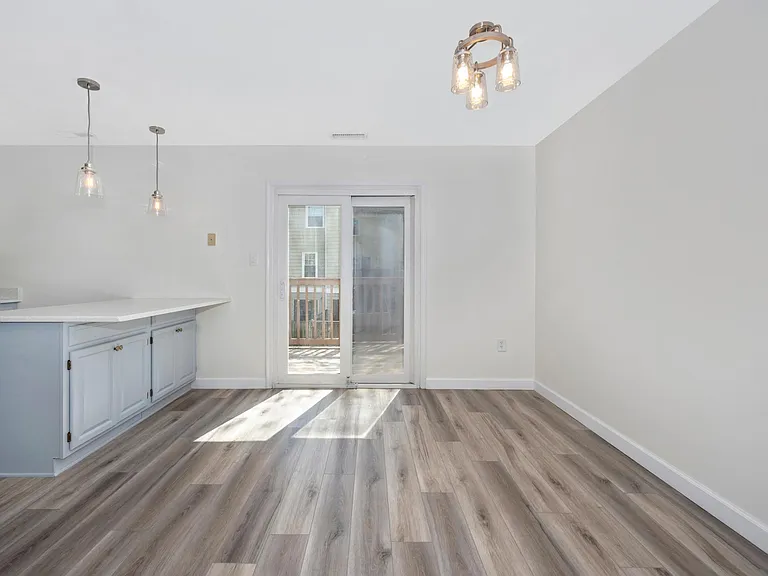 Eat-in Kitchen space with access to Deck