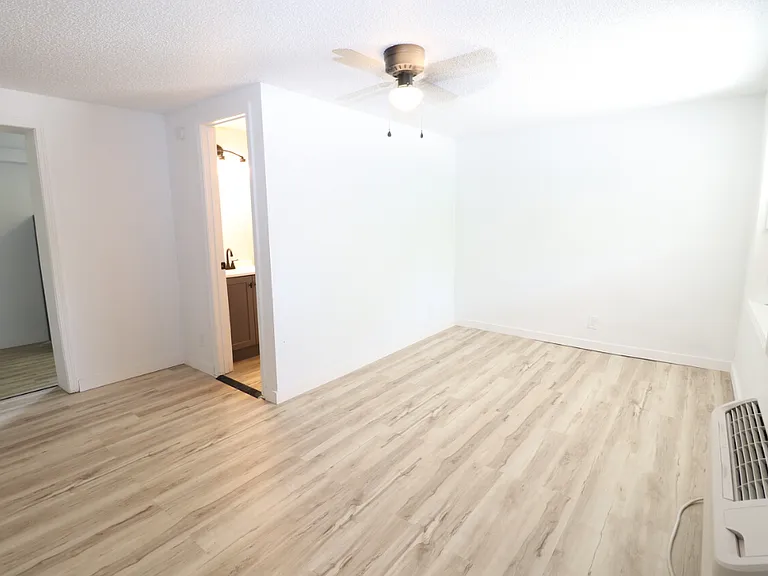 21 Larue St #10 — Photo 8