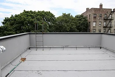 Rented by Empire Deeds LLC 