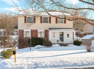 129 Briarwood Ln, Cranberry Township, PA 16066