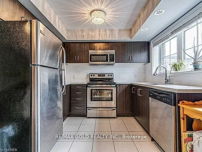 2441 Greenwich Dr #94 — Photo 7