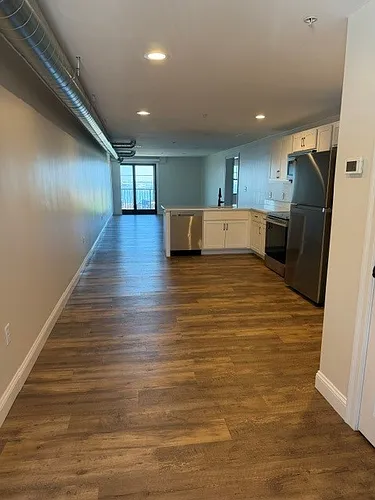 98 Water St Photo 1