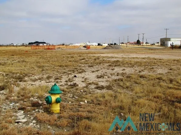 6721 N World Dr, Hobbs, NM 88242