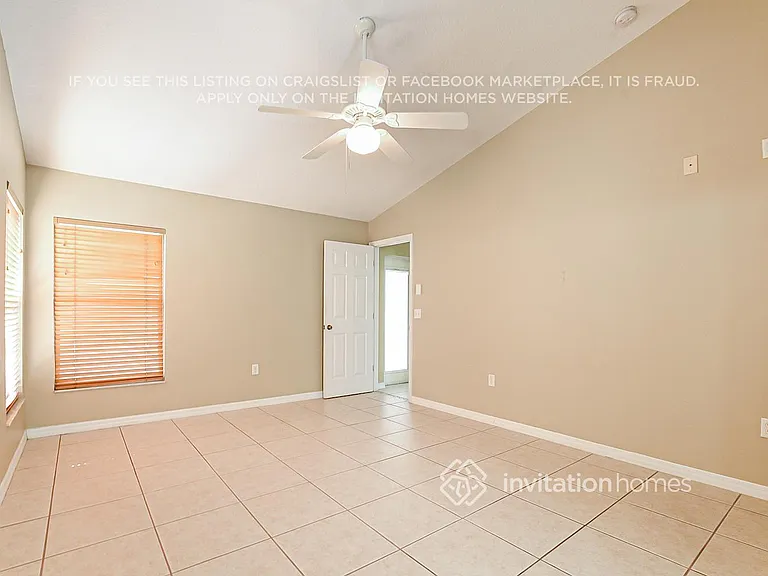 13203 Biscayne Dr — Photo 11
