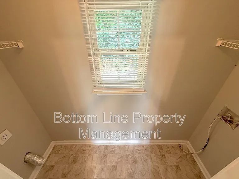 5503 Windy Valley Dr — Photo 6