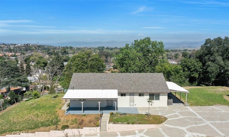 1st image of 25030 Atwood Blvd