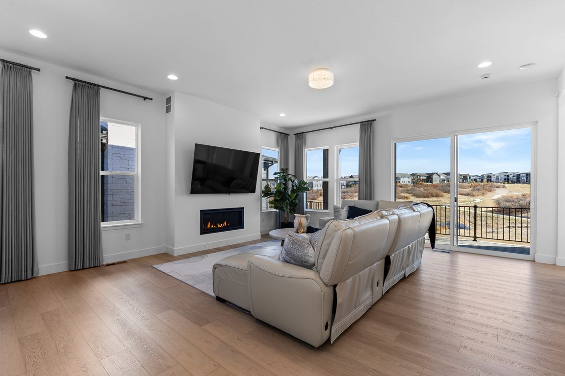 next background image