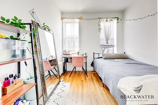 Rented by Blackwater Associates Inc. | media 3