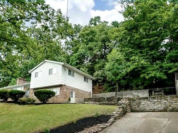 3rd image of 3650 Canyon Dr