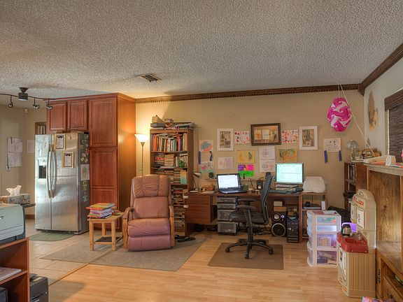 5th image of 510 Mahogany Dr