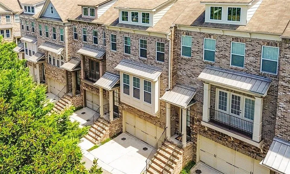 1265 Linden Ct NE