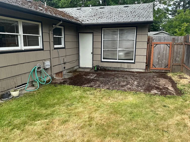9626 N Clarendon Ave — Photo 12