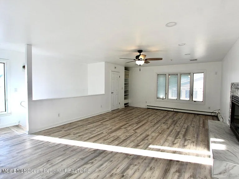 9 Kearney St #A — Photo 8