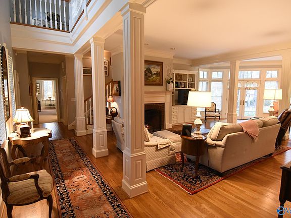 5th image of 1057 Heritage Dr #9