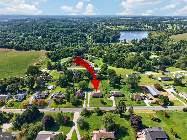 526 W Kings Hwy, Coatesville, PA 19320