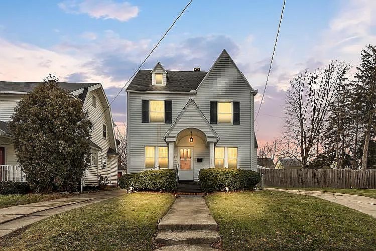 1st image of 3509 Revere Dr