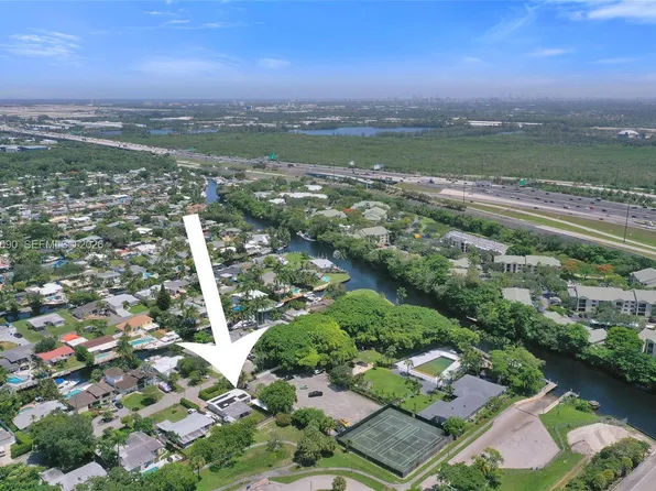 2531 Whale Harbor Ln, Fort Lauderdale, FL 33312