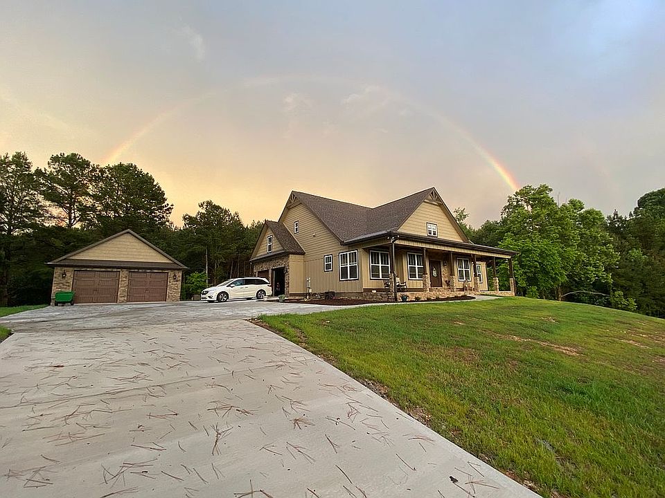 2nd image of 311 Twin Meadows Dr