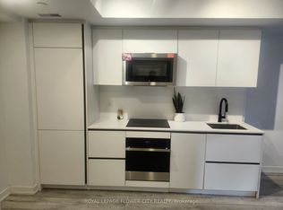 327 King St W #704, Toronto, ON M5V 0W7