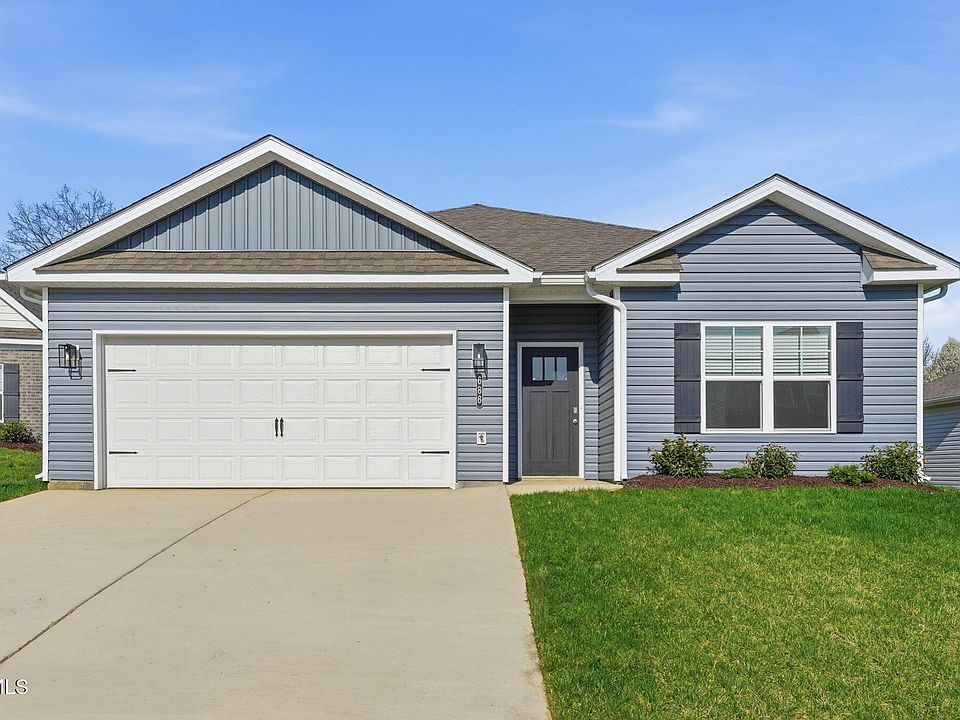 1st image of 686 Saint Andrews Dr